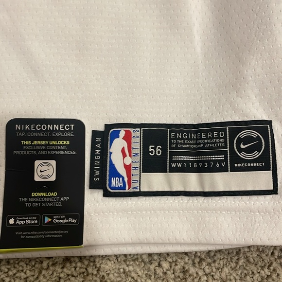 BRAND NEW BULLS 2022 LAURI MARKKANEN JERSEY🐂🔥 - Picture 2 of 2